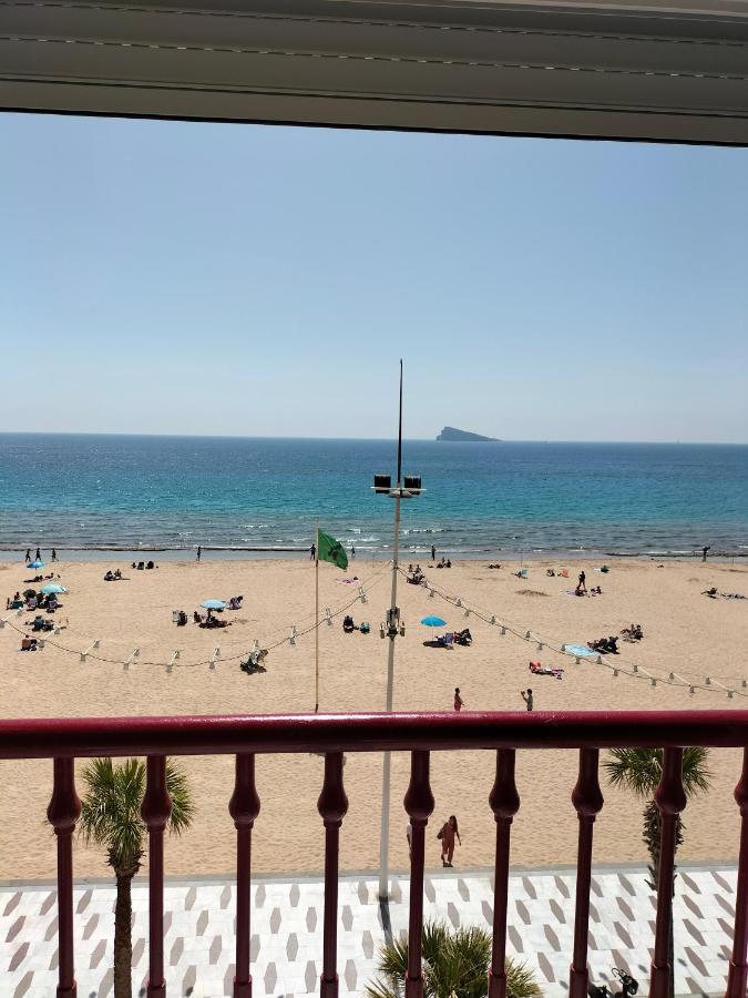 Las Damas 3B Beach Front - Pool & Parking Benidorm Exterior photo