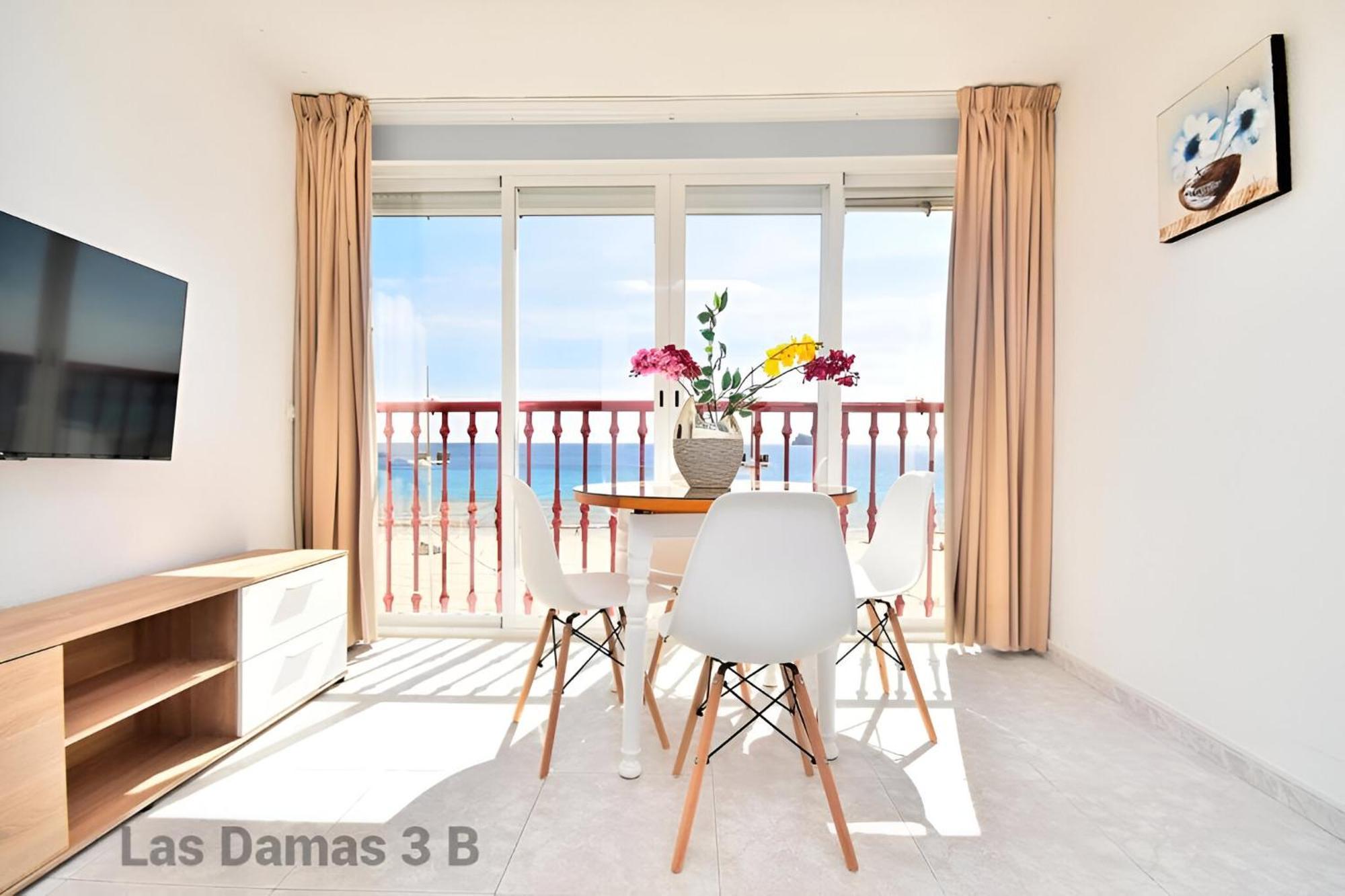 Las Damas 3B Beach Front - Pool & Parking Benidorm Exterior photo
